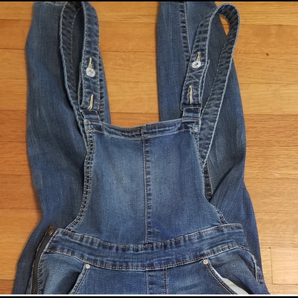 XS Levi’s Denizen Denim Overalls